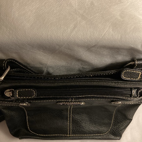 ROSETTI Black Crossbody Bag with Adjustable Attached Strap & Zippered Pockets - Picture 9 of 15